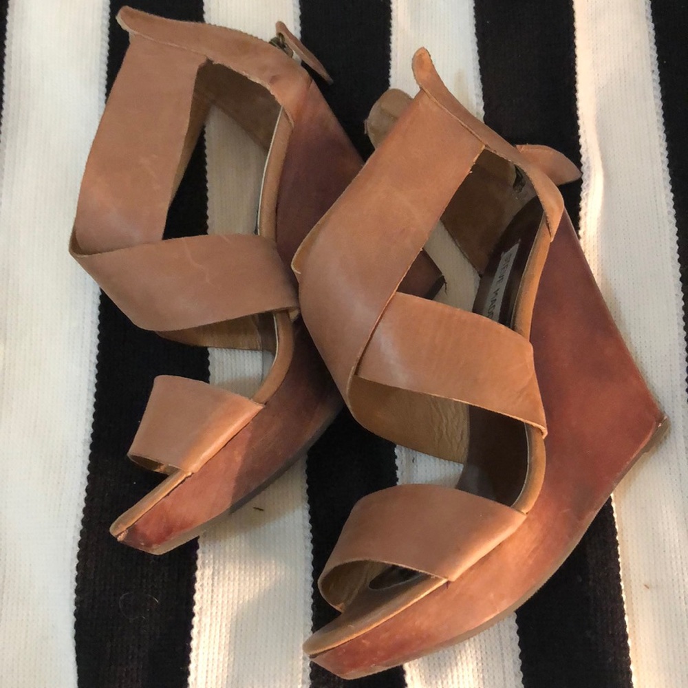 Tanned Steve Madden wedges. Size 6.5